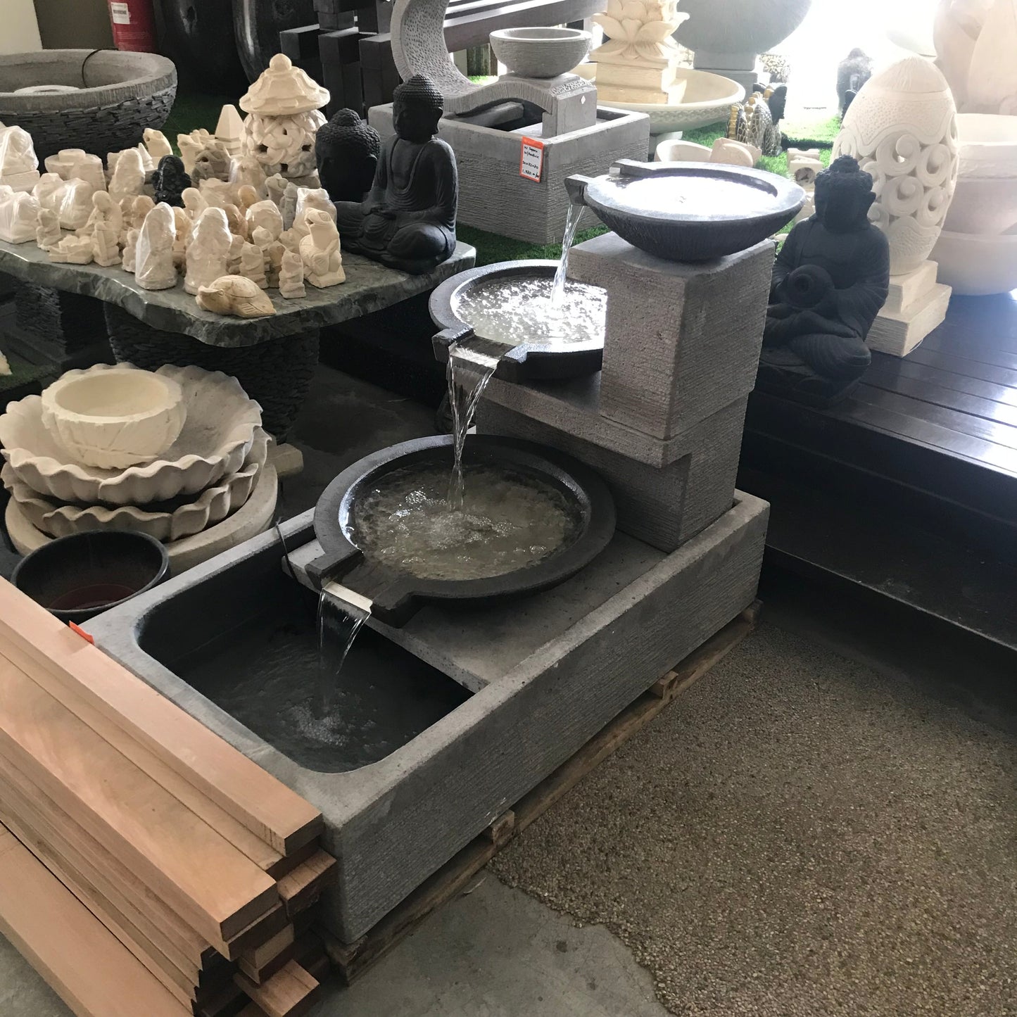 DOREMI Piring Water Feature