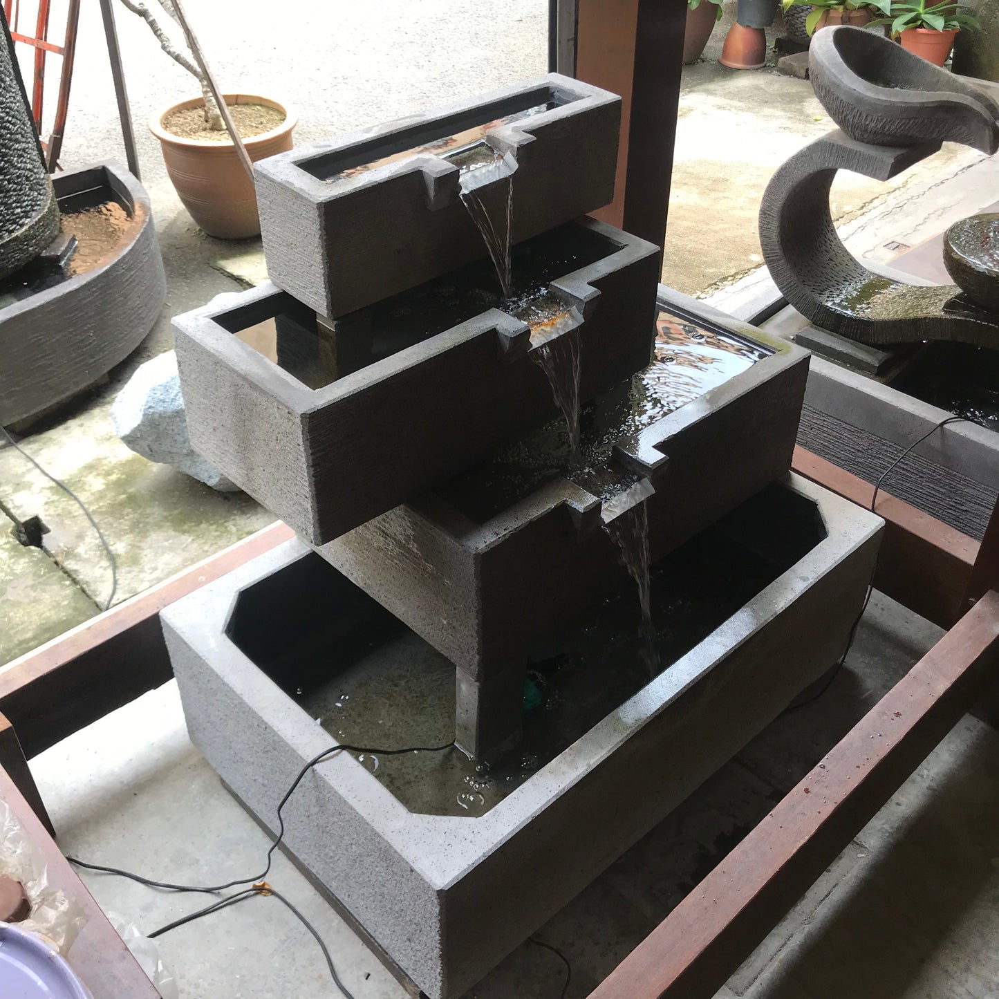 Susun Kotak Water Feature